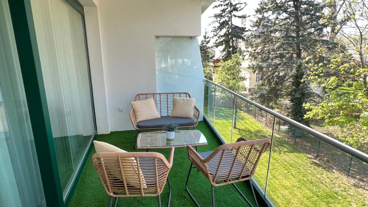Villa Bauhaus Wellness Apartman 202 Siofok Exterior photo